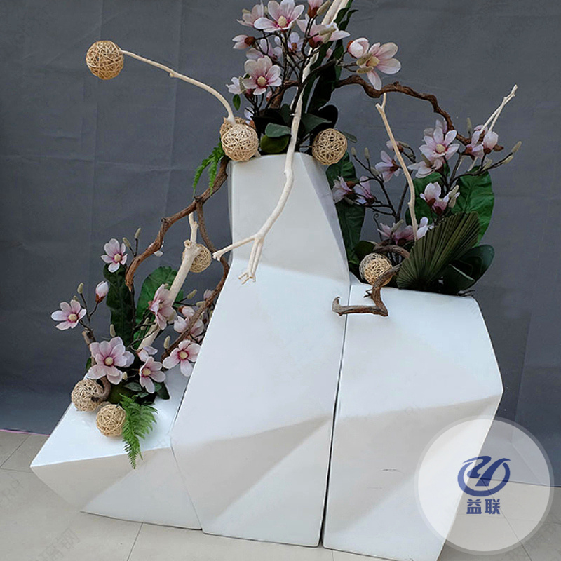 玻璃鋼橢圓花盆商場(chǎng)酒店美陳簡(jiǎn)約組合戶(hù)外白色花瓶花器裝飾定制款